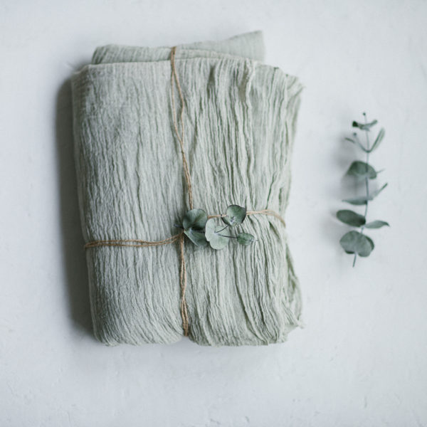 Cotton gauze table runner Pistazie