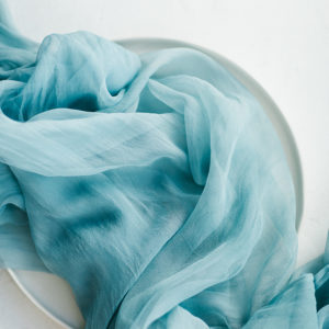 Tischläufer Chiffon Blue Lagoon 4,00m x 1,30 m – Bild 4