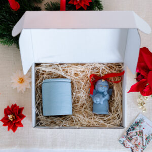 Geschenkset Duftkerze und Weihnachtsengel Blau – Bild 2